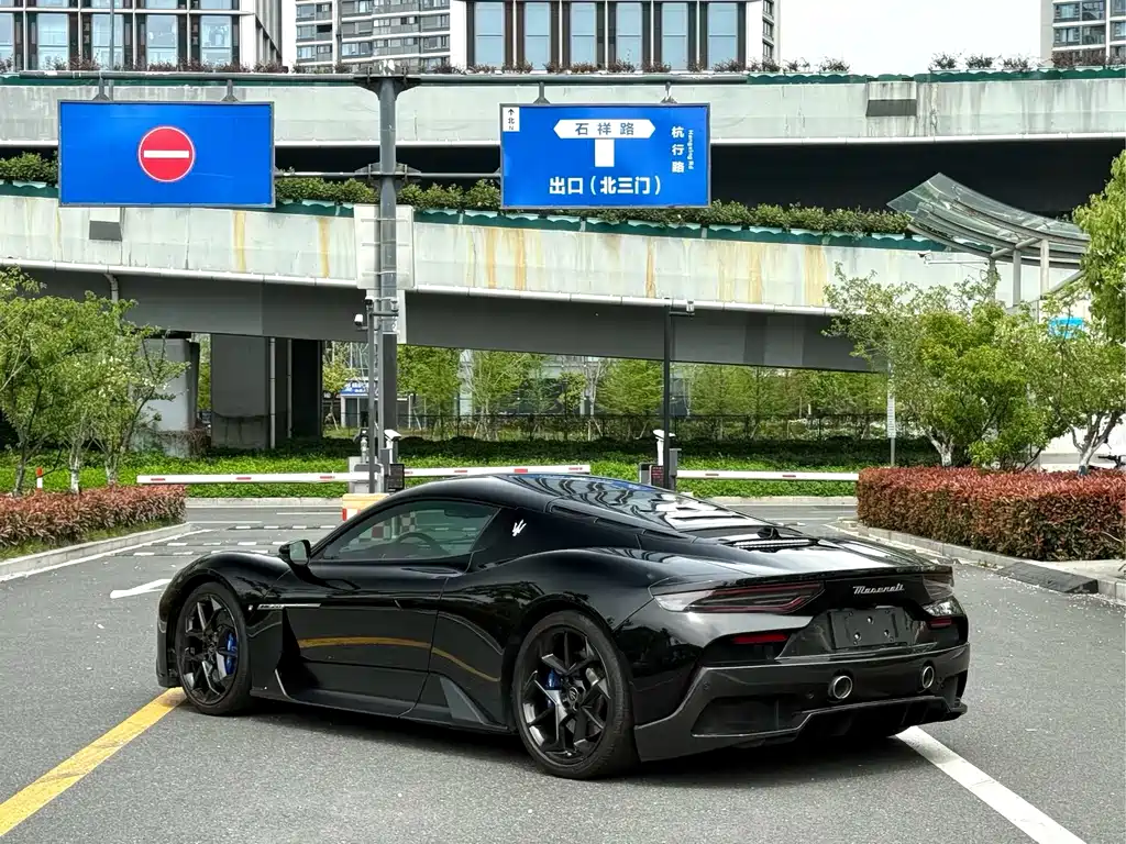 Maserati MC20 — миниатюра 9