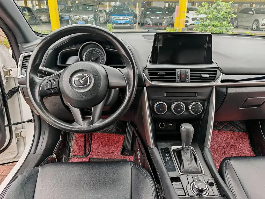 MAZDA CX 4
