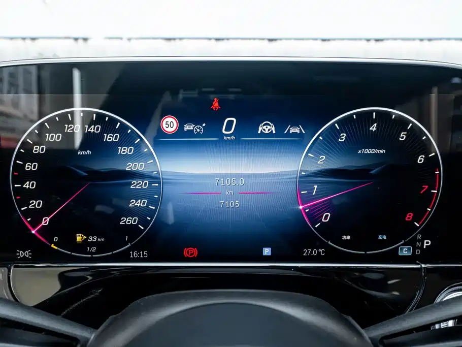 Mercedes-Benz E-Class — миниатюра 13
