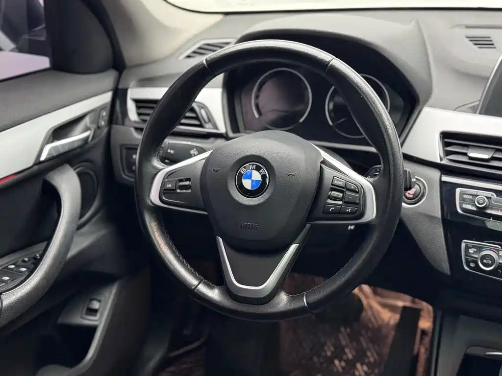 BMW X1 — миниатюра 13