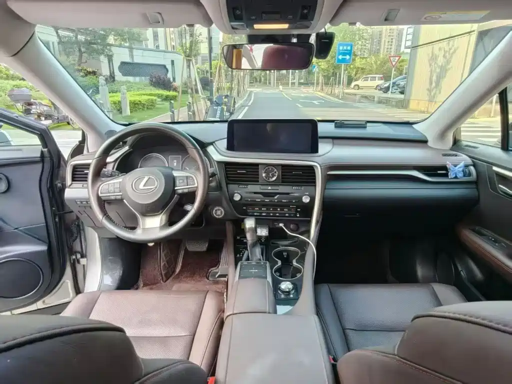 Lexus RX — миниатюра 5