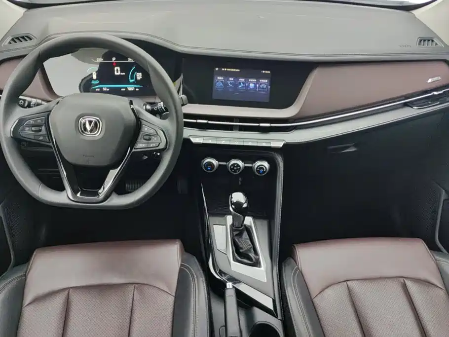 Changan CS15 — миниатюра 12