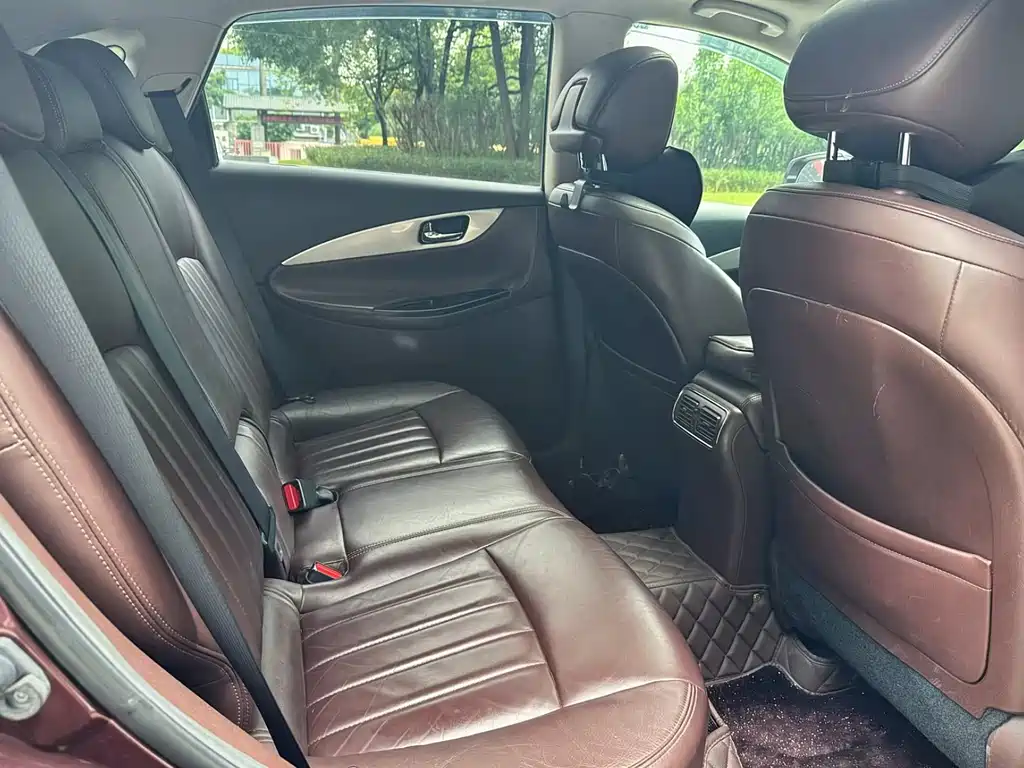 Infiniti QX50 — миниатюра 20