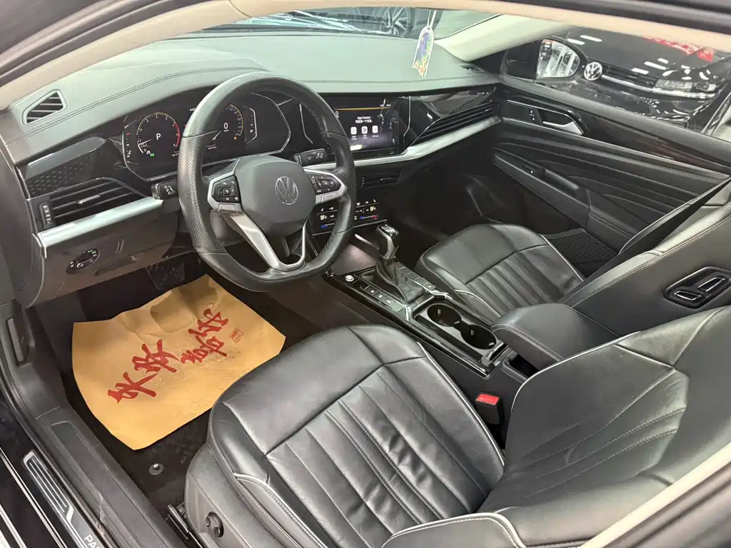 Volkswagen Passat 2022 330TSI Elite