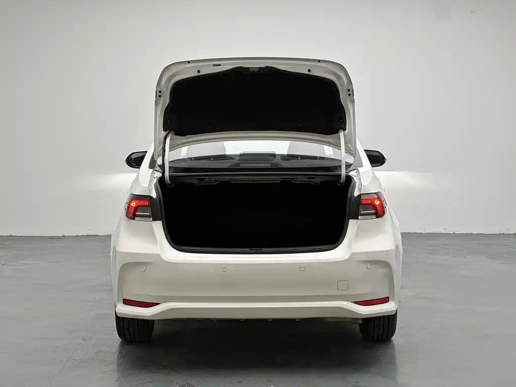 Toyota Corolla — миниатюра 8