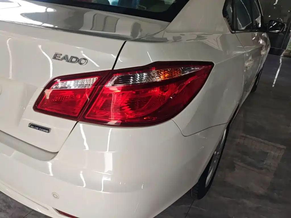 Changan Eado — миниатюра 8