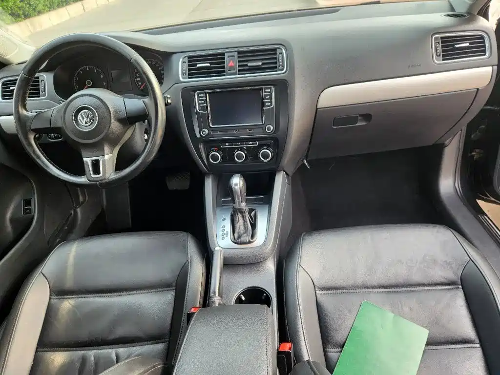 Volkswagen Sagitar — миниатюра 6