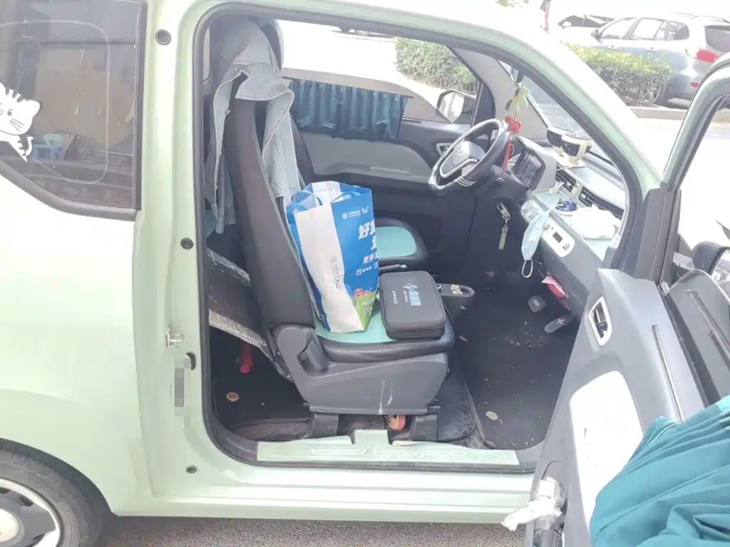Wuling MINIEV — миниатюра 19
