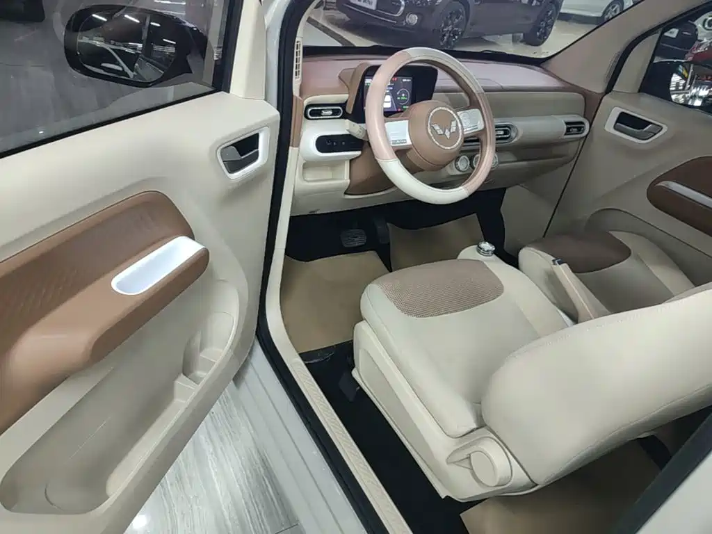 Wuling MINIEV — миниатюра 16