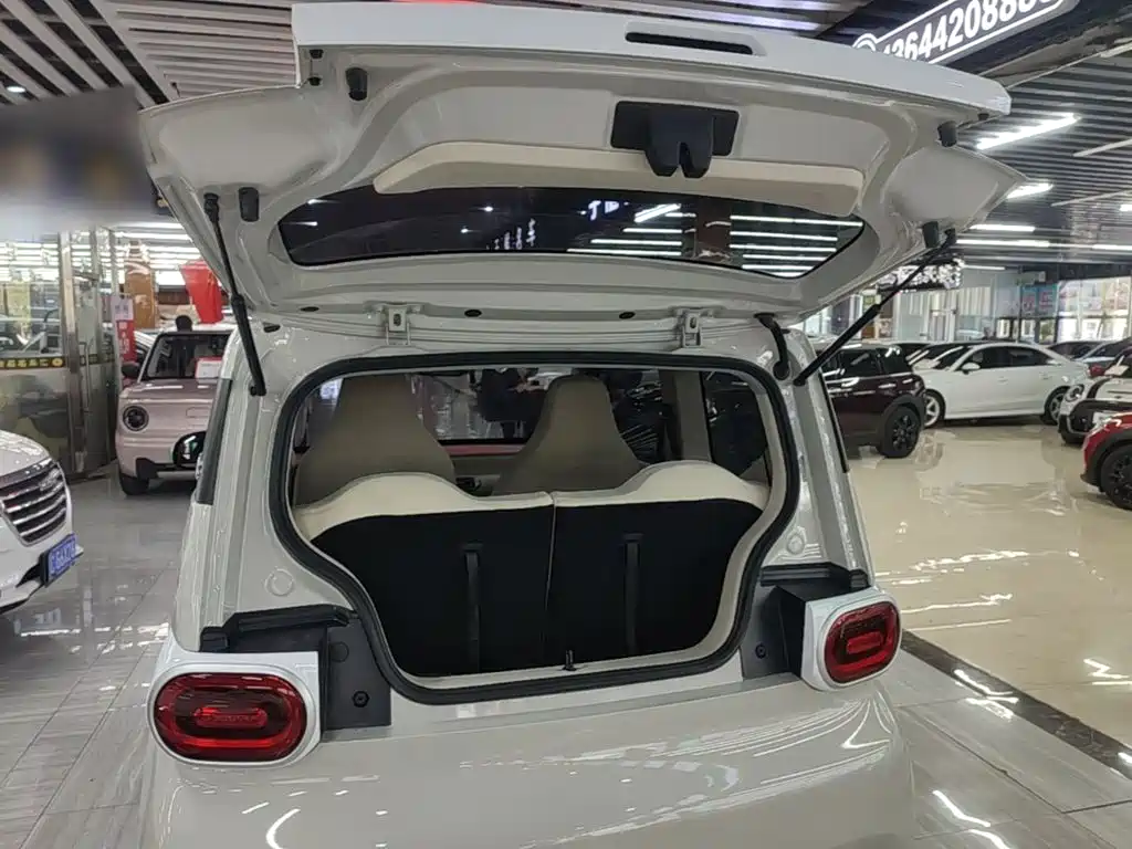 Wuling MINIEV — миниатюра 19
