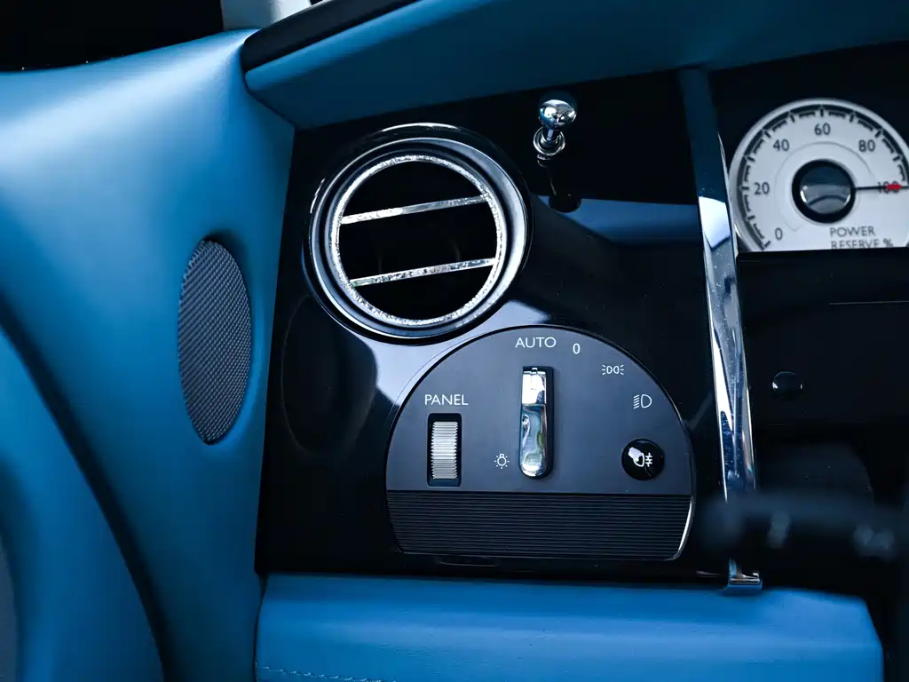 Rolls-Royce Wraith — миниатюра 10
