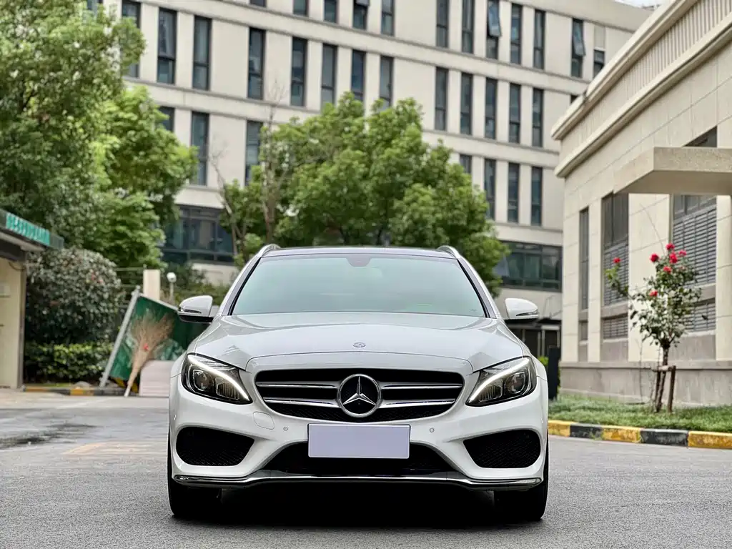 Mercedes-Benz C-Class (Import) — миниатюра 2