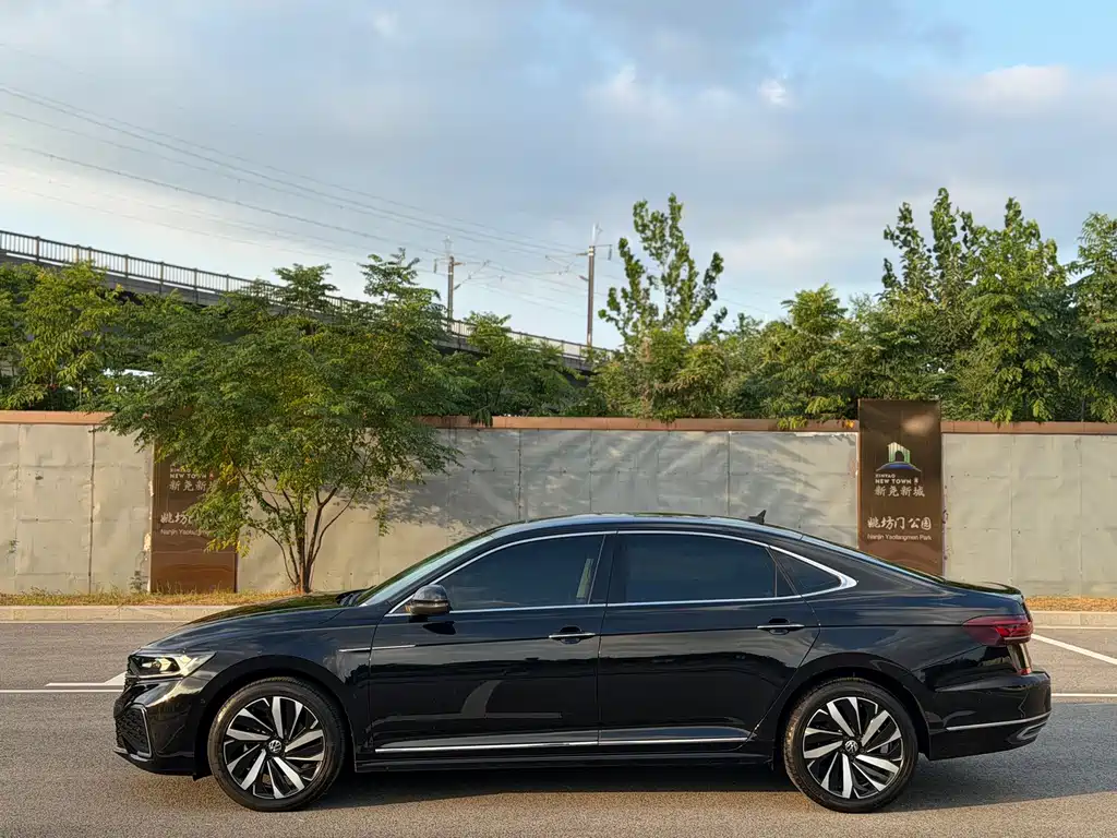 Volkswagen Passat — миниатюра 4