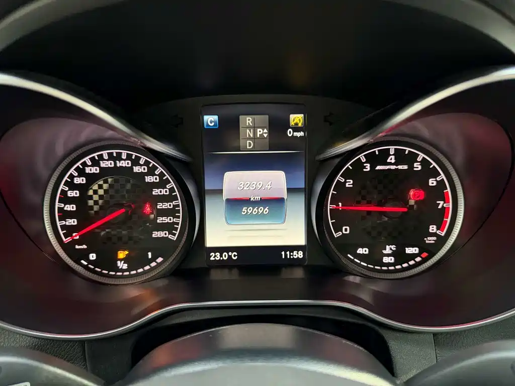 Mercedes-Benz GLC AMG — миниатюра 15