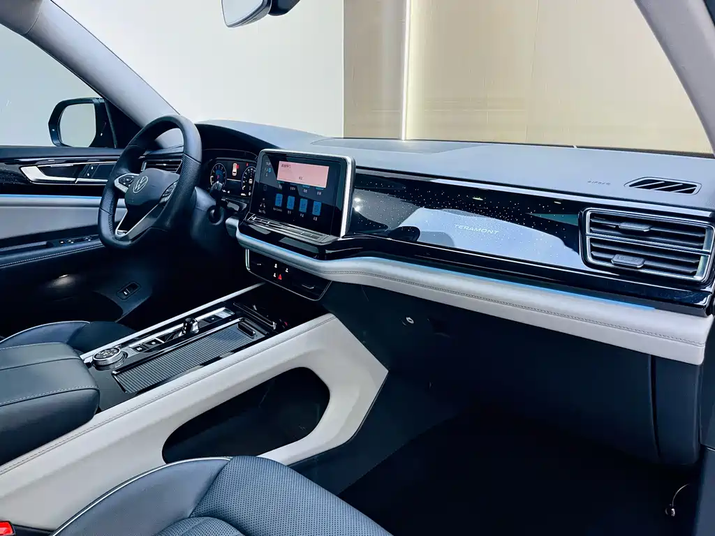 Volkswagen Teramont — миниатюра 10