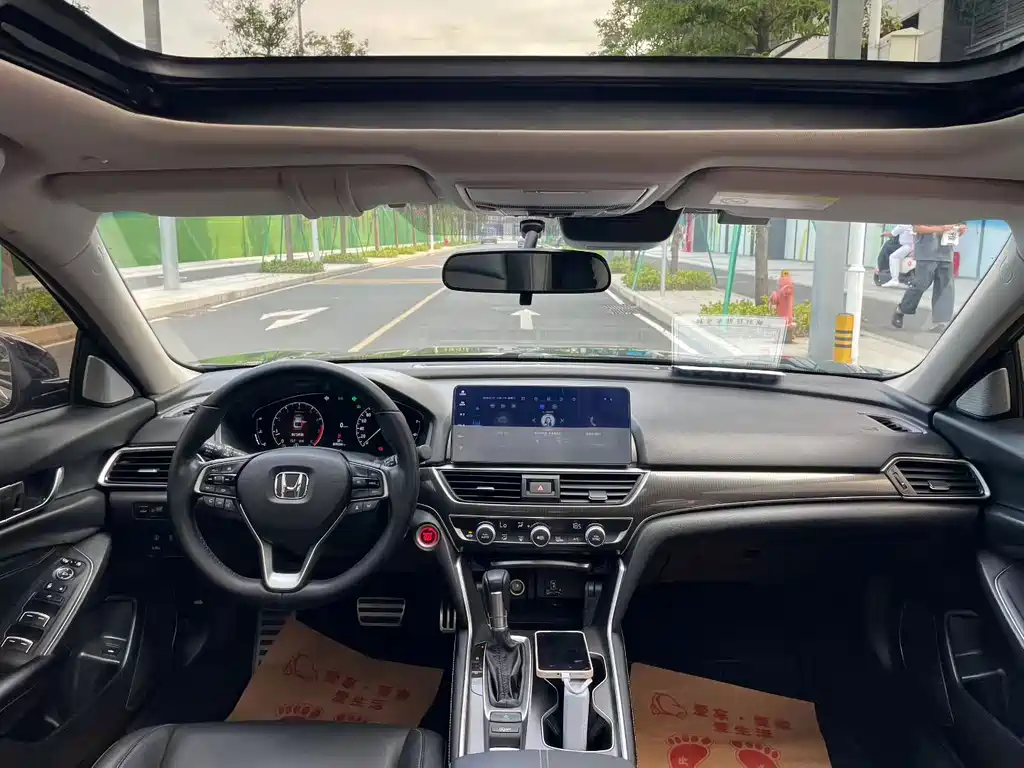 Honda Accord — миниатюра 7