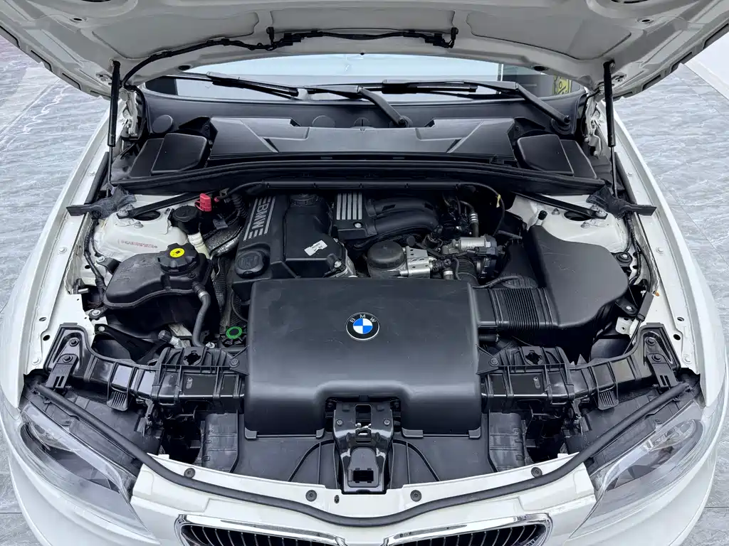 BMW 1 Series (Import) — миниатюра 16