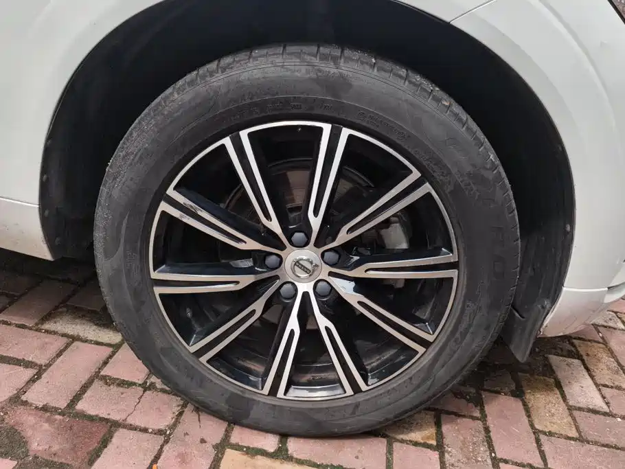 Volvo XC60 — миниатюра 6
