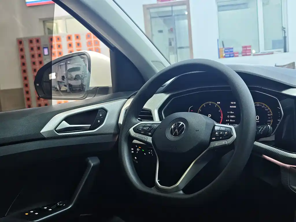 VOLKSWAGEN EXPLORING THE SHADOW