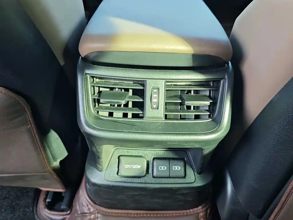 Lexus ES — миниатюра 15