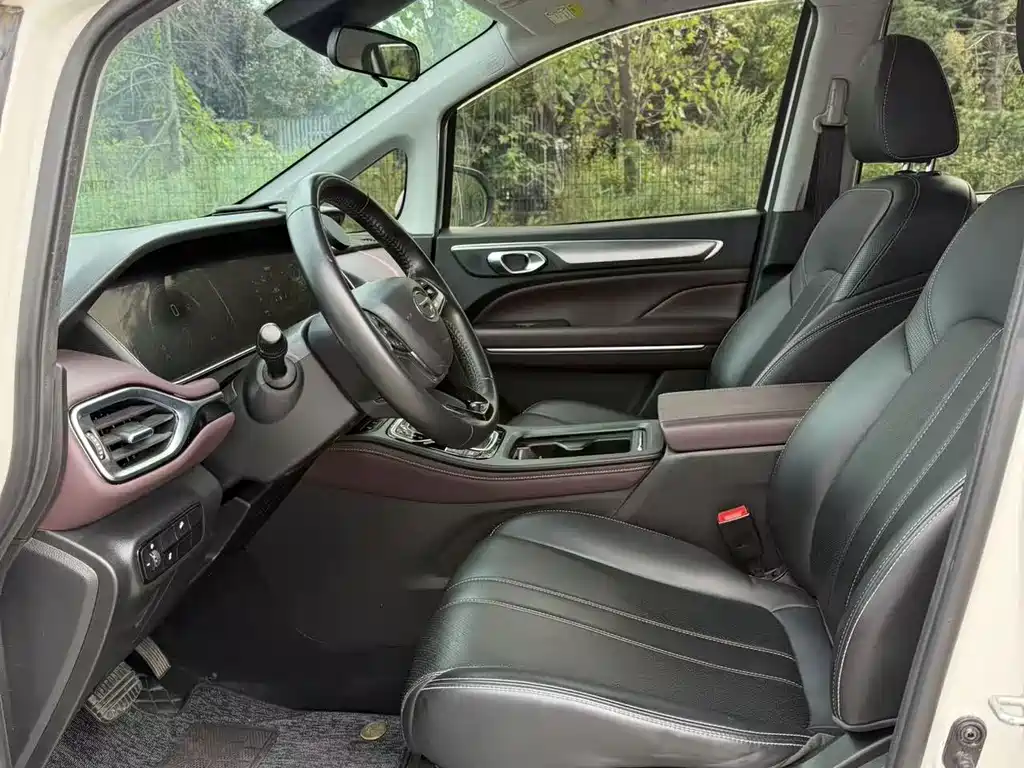 GAC Motor Trumpchi M6 — миниатюра 7
