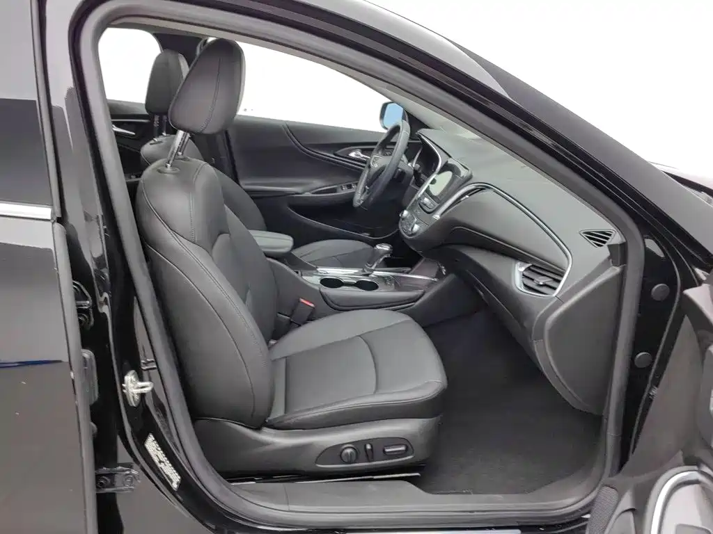 Chevrolet Malibu XL — миниатюра 23