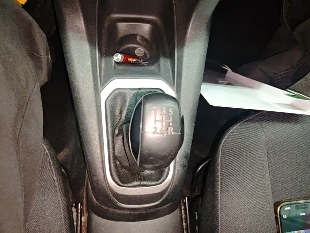 Peugeot 301 — миниатюра 14