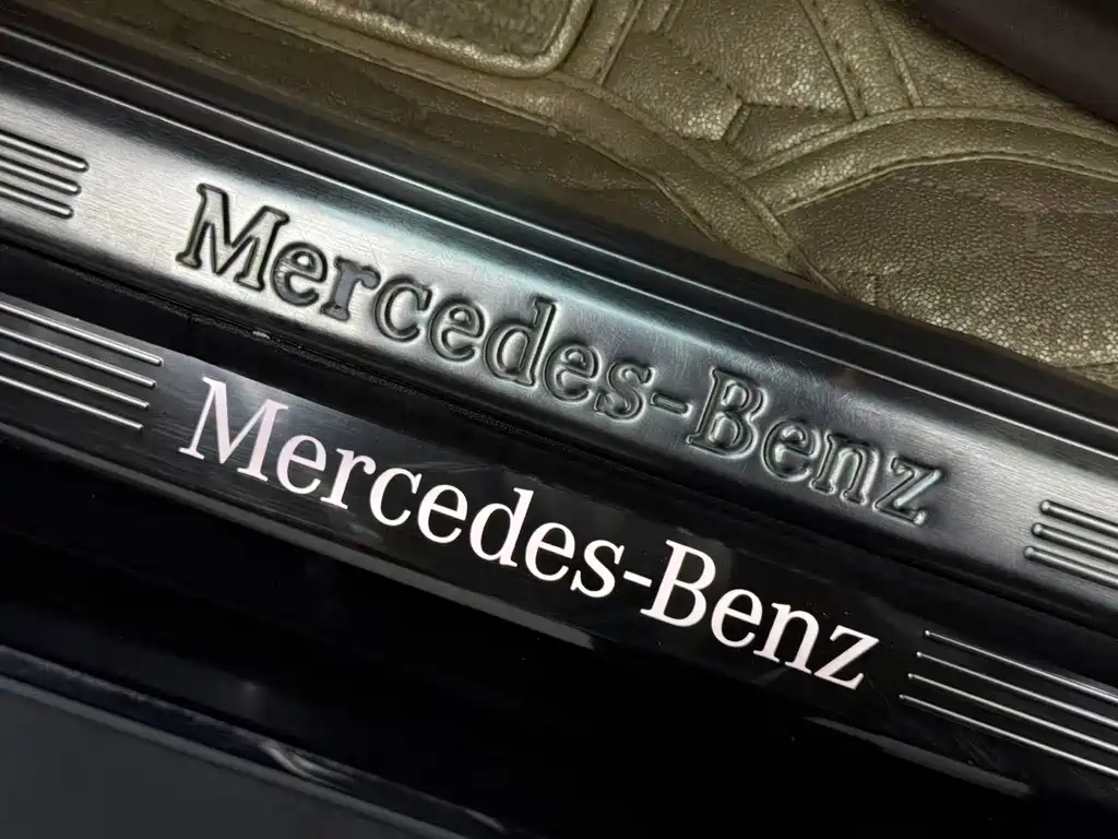 Mercedes-Benz E-Class — миниатюра 10