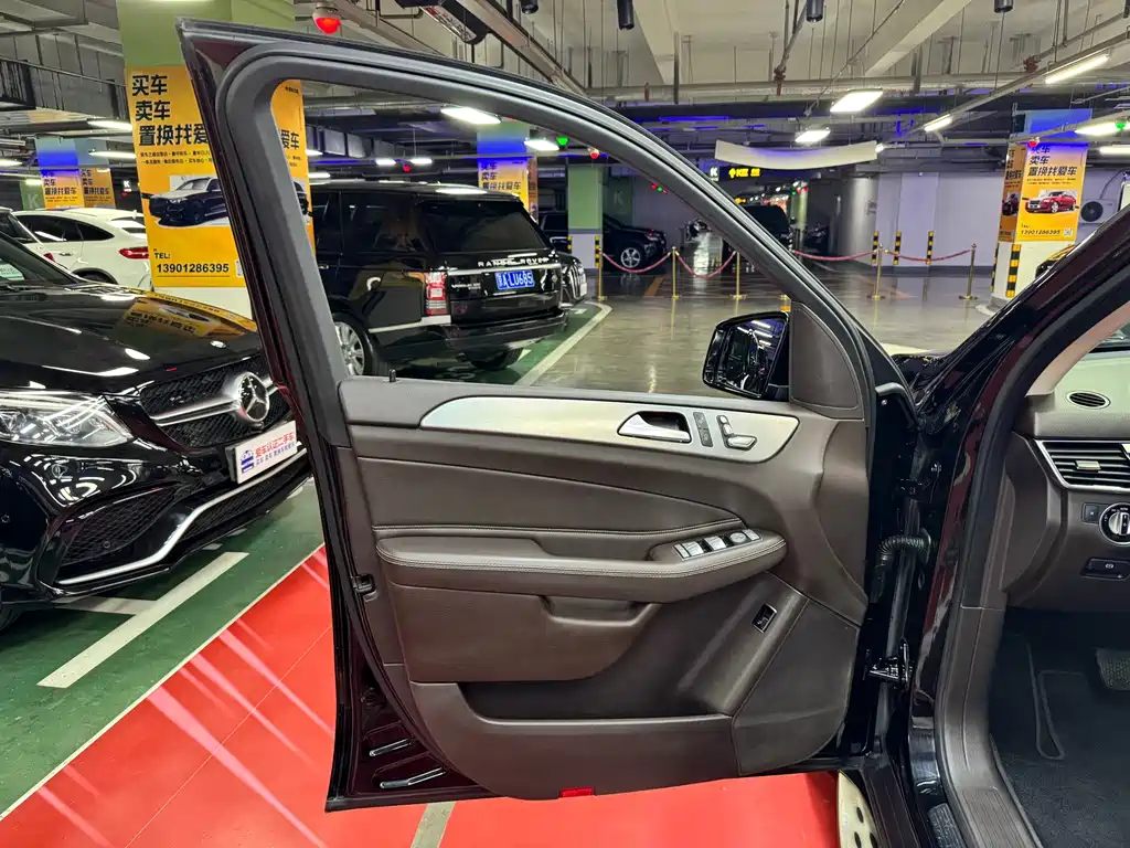 Mercedes-Benz GLE (Import) — миниатюра 17