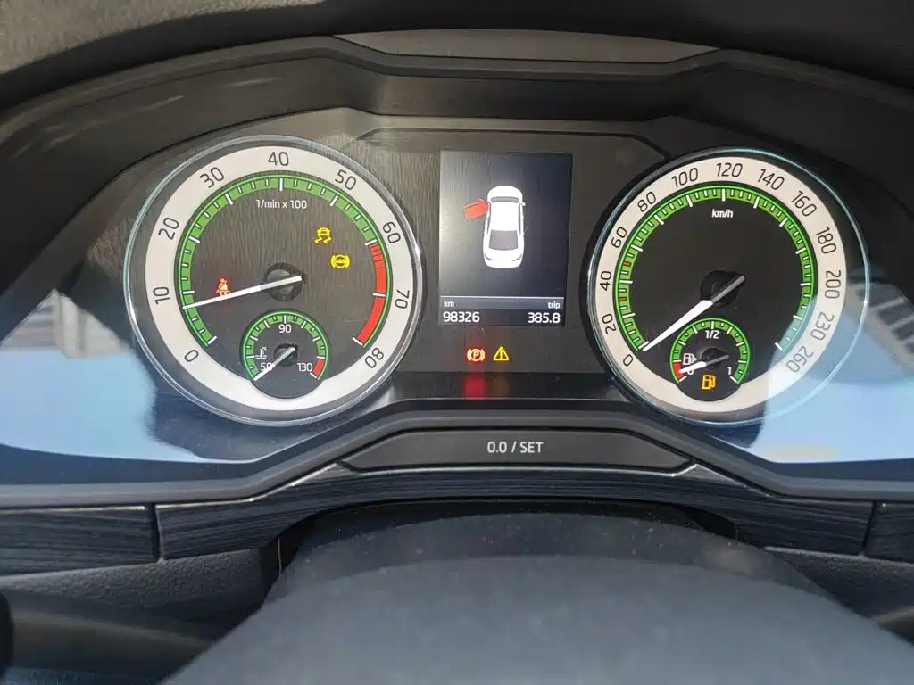 Skoda Superb — миниатюра 8