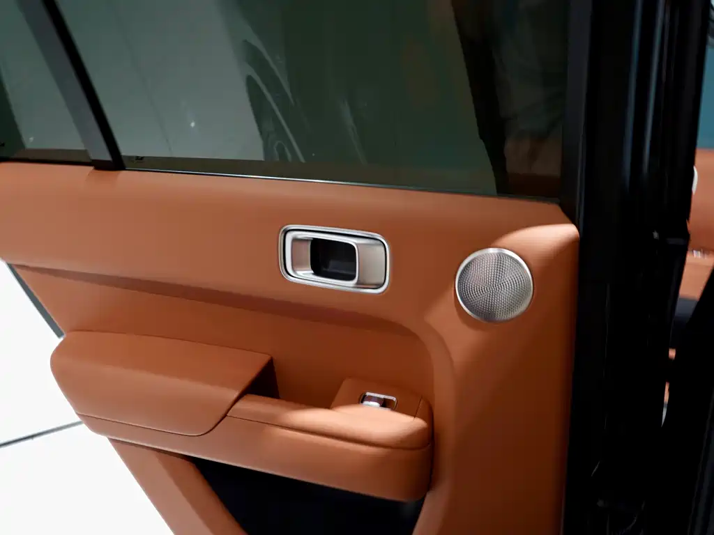 Li Auto Li L8 — миниатюра 8