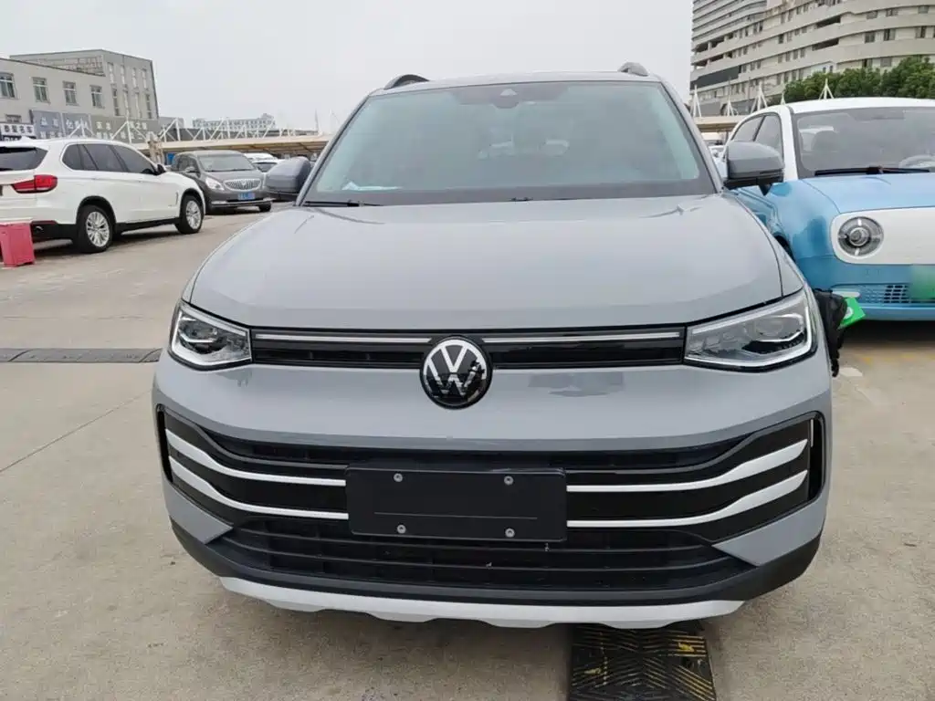 Volkswagen Tharu — миниатюра 3