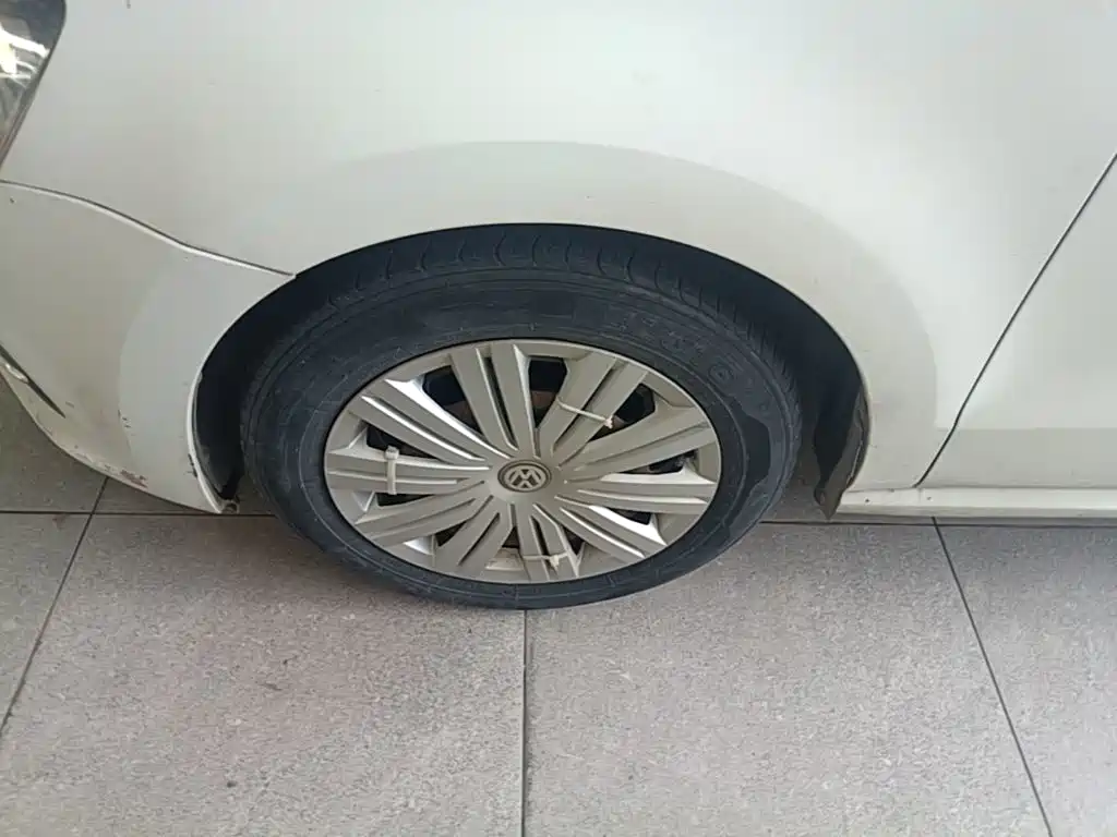 Volkswagen Polo — миниатюра 23