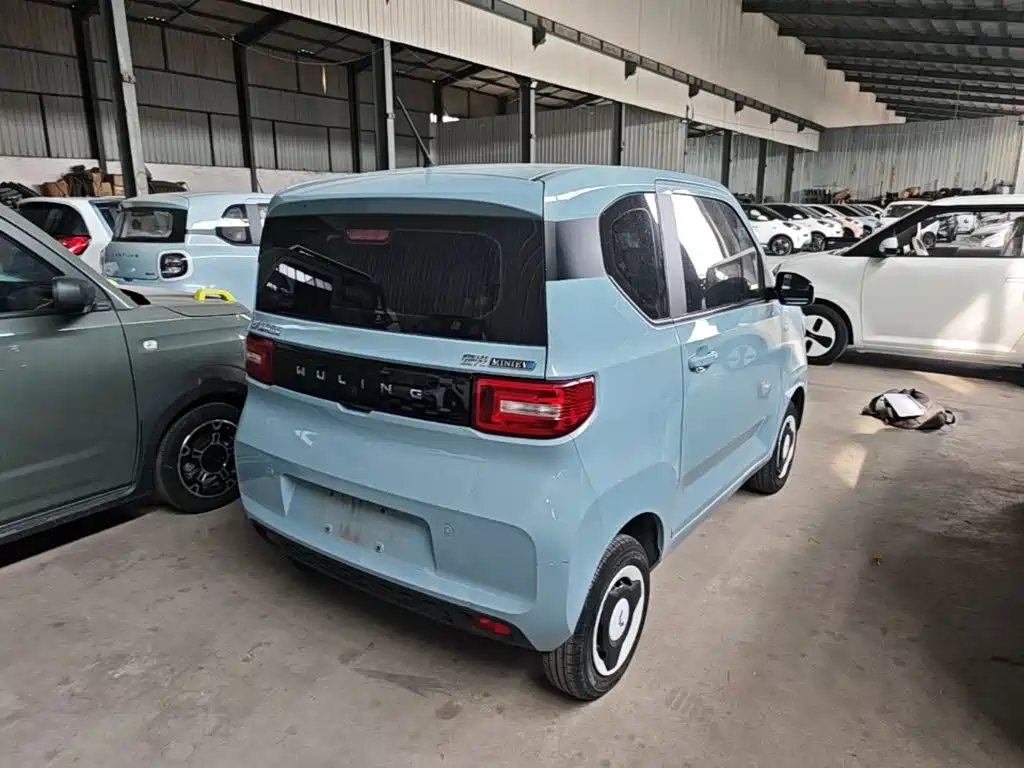 Wuling MINIEV — миниатюра 7