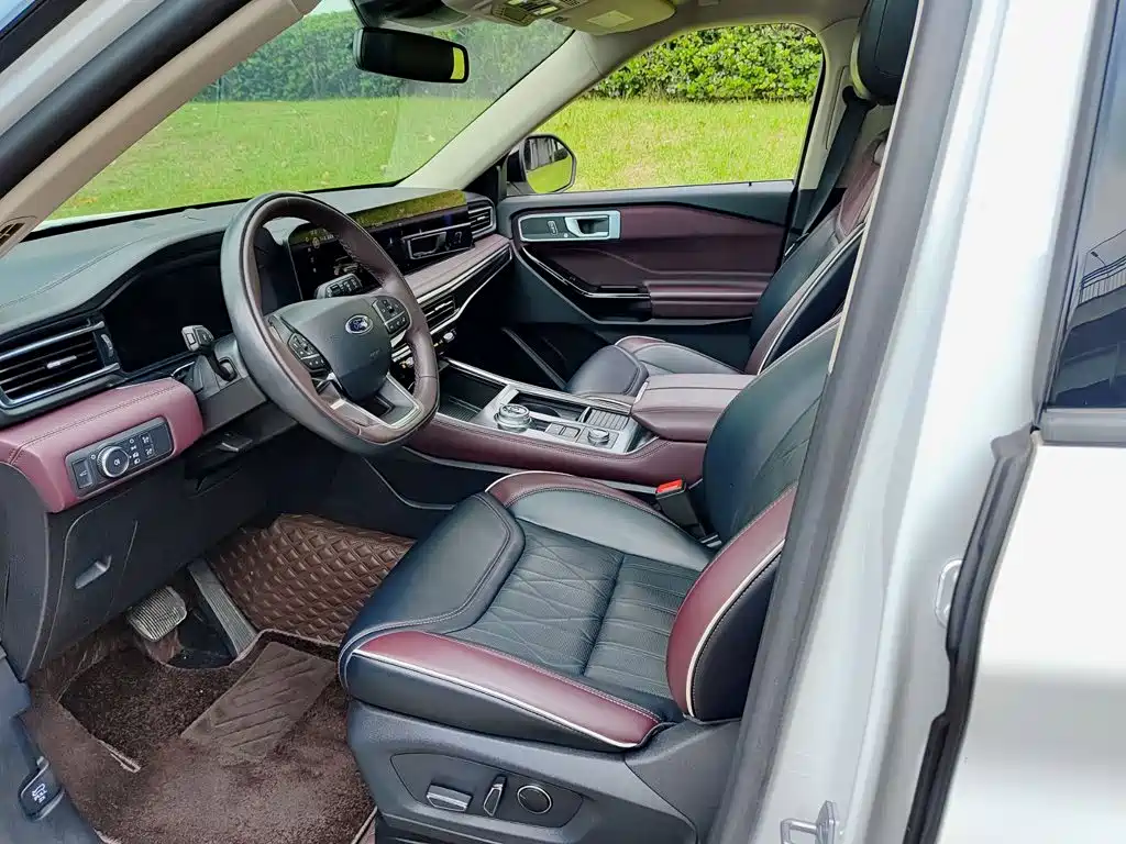 Ford Explorer — миниатюра 7