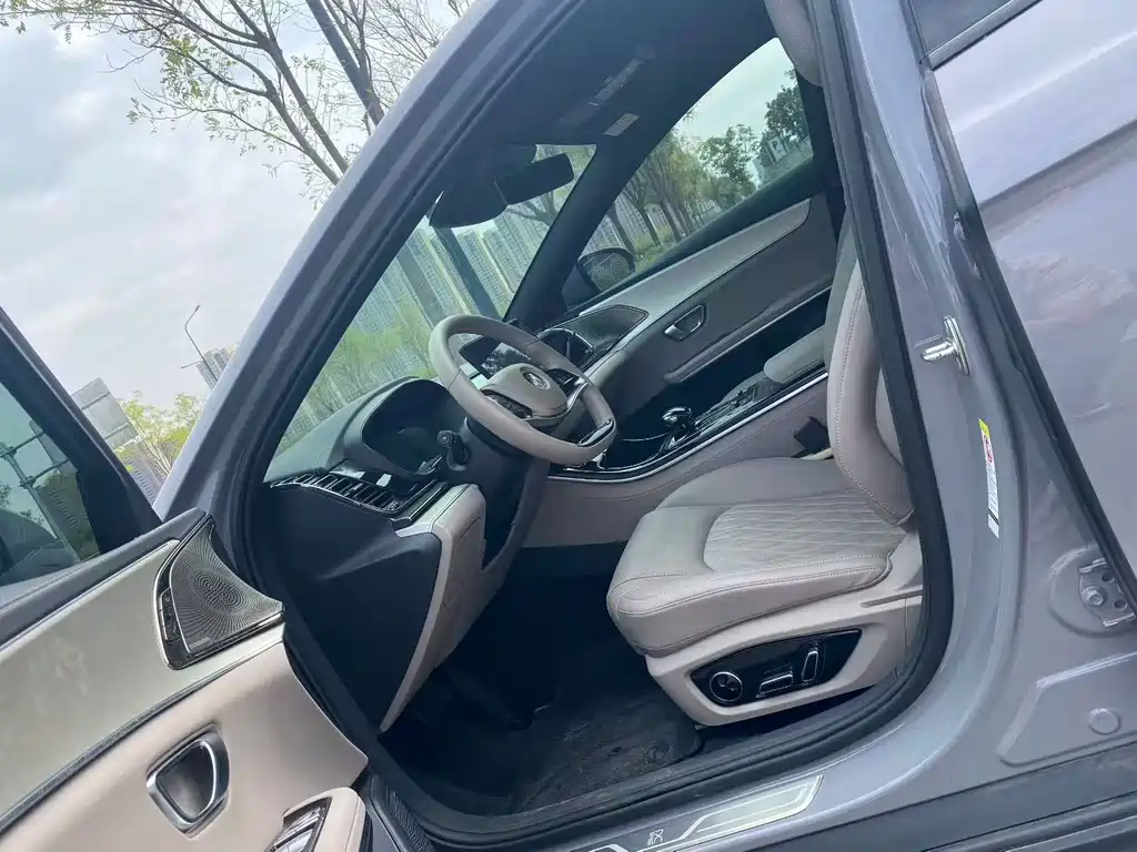 BYD Han — миниатюра 4