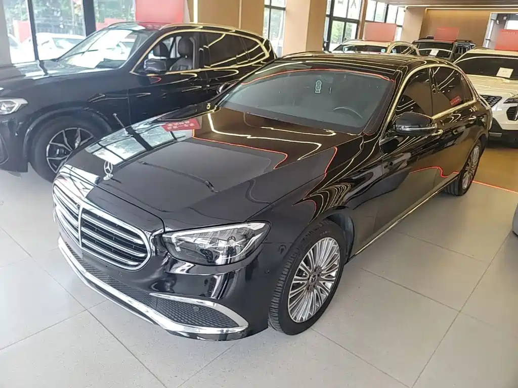 Mercedes-Benz E-Class — миниатюра 2
