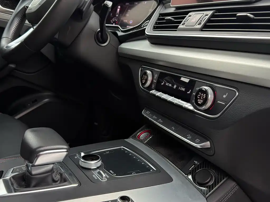 Audi Q5L — миниатюра 20