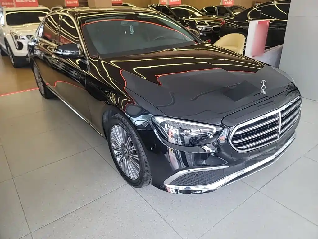 Mercedes-Benz E-Class — миниатюра 4
