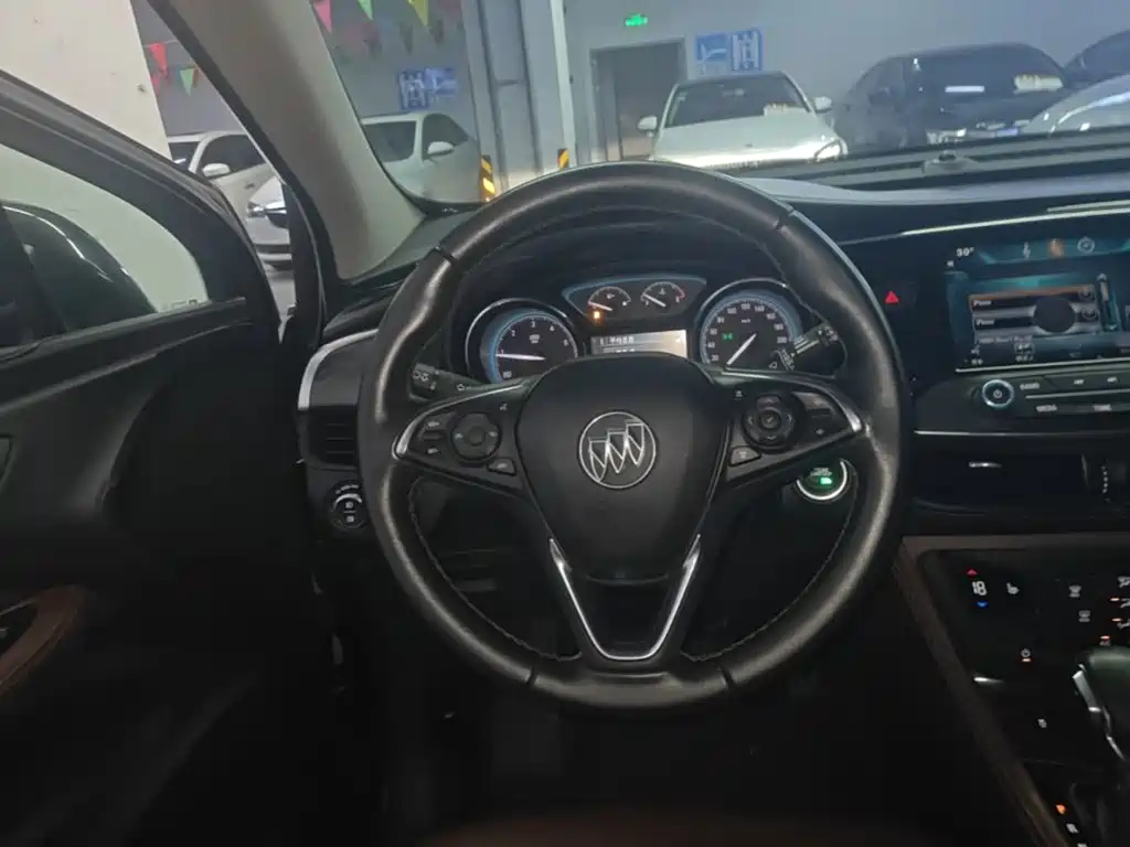 Buick Envision Plus — миниатюра 11