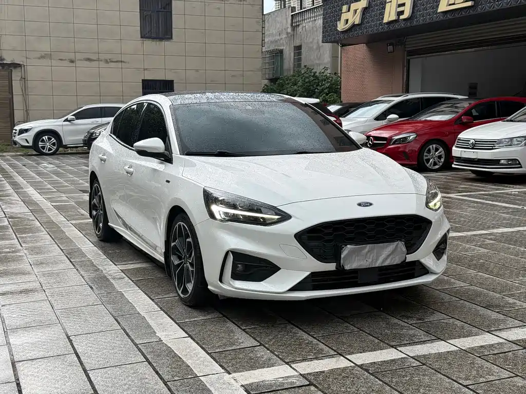 Ford Focus — миниатюра 2