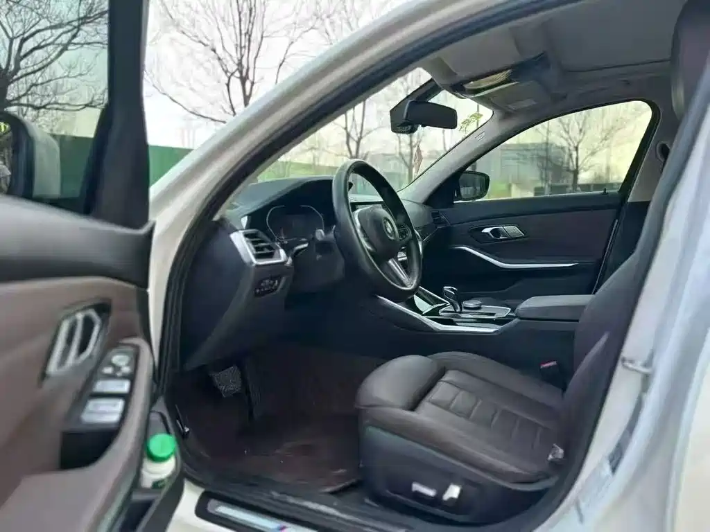 BMW 3 Series — миниатюра 6