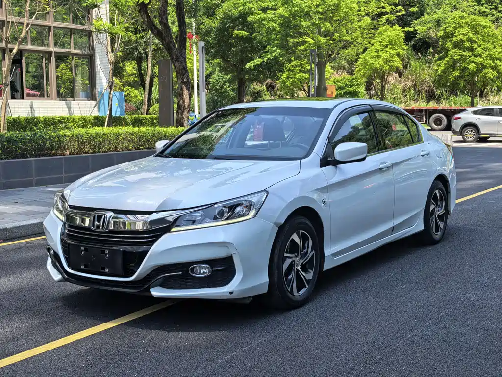 Купить Honda Accord