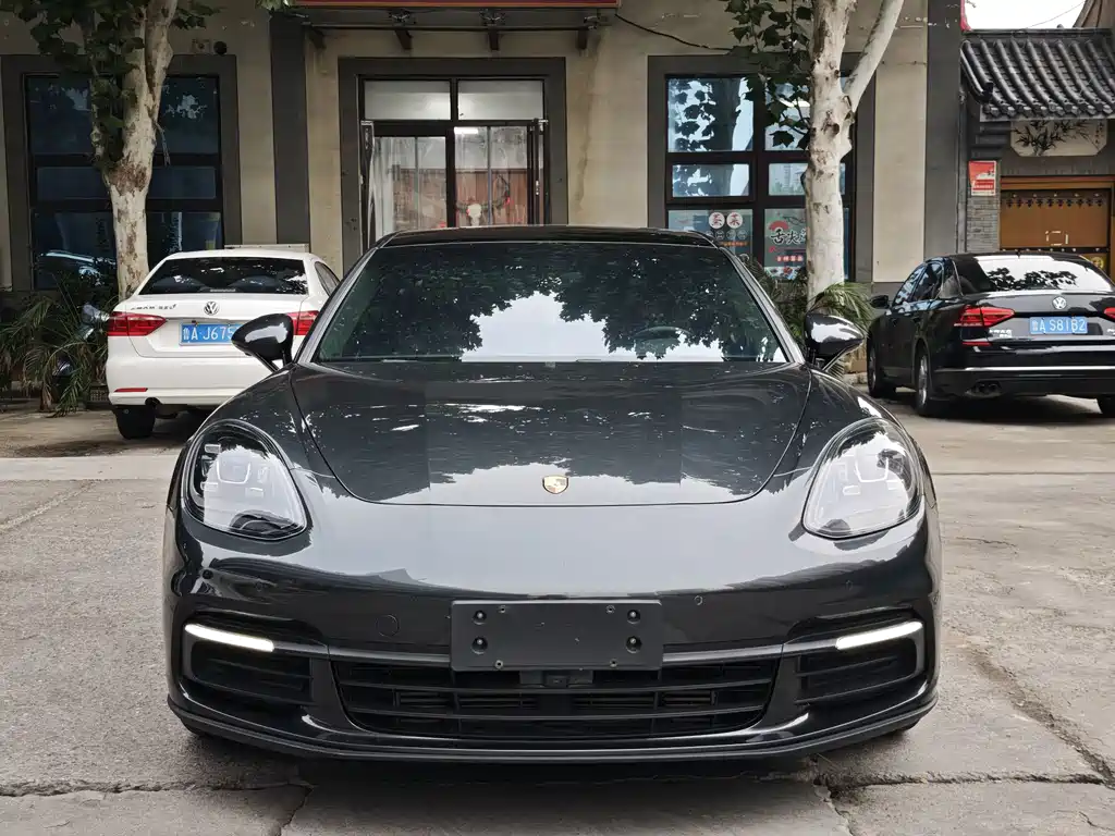 Porsche Panamera — миниатюра 2
