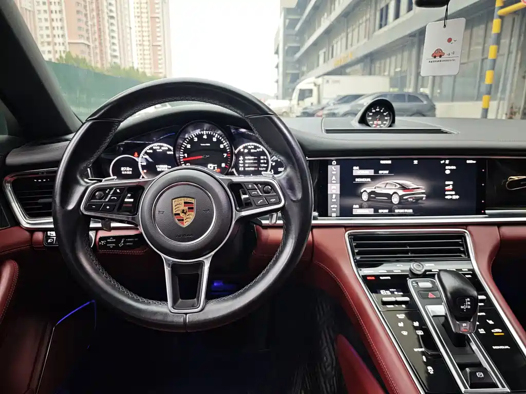 Porsche Panamera — миниатюра 4