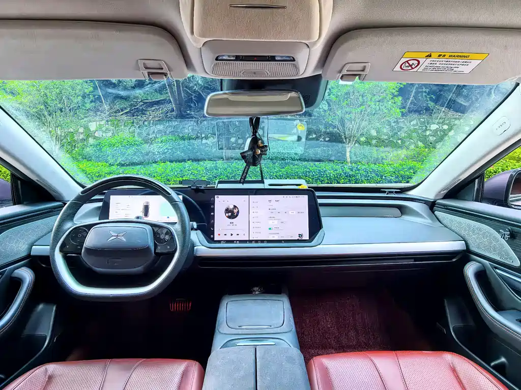 XPeng P7 — миниатюра 6