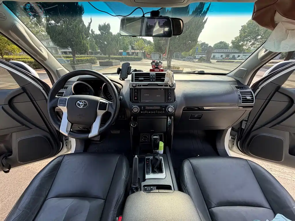 Toyota Prado — миниатюра 17