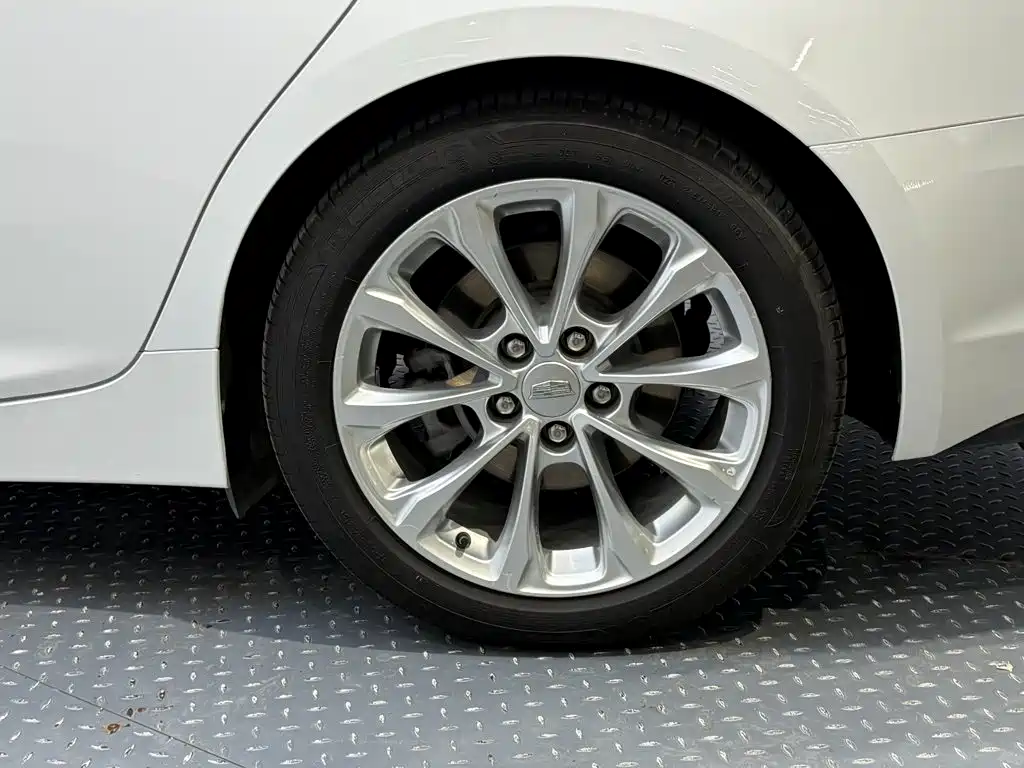Cadillac CT5 — миниатюра 11