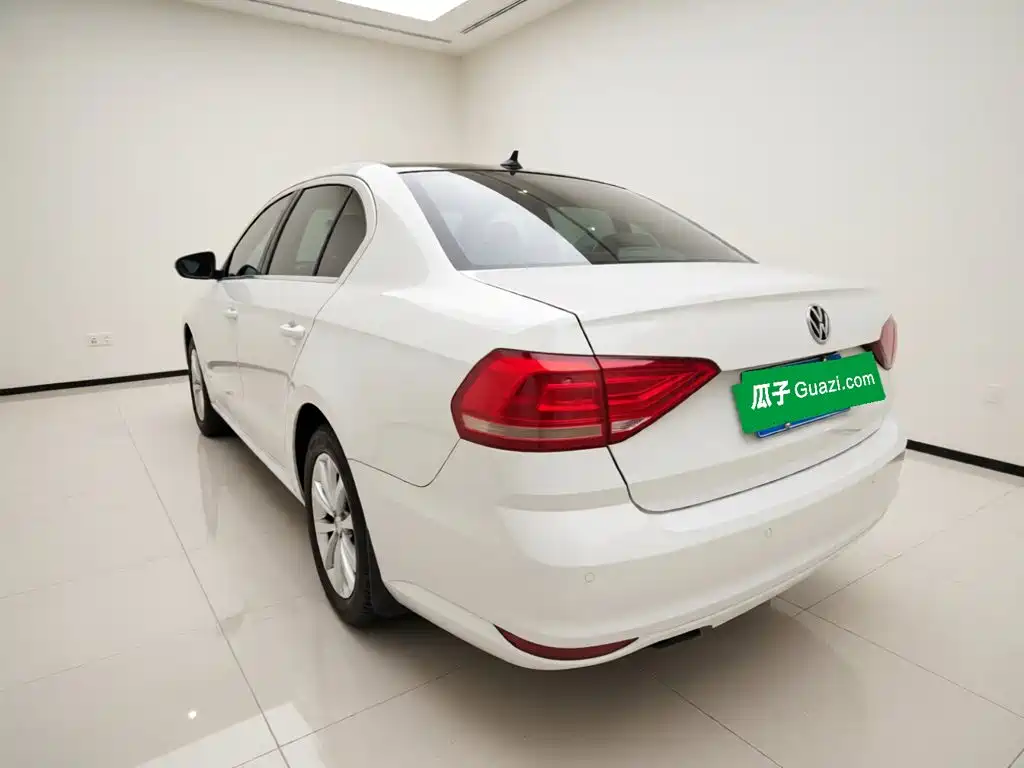 Volkswagen Lavida — миниатюра 4