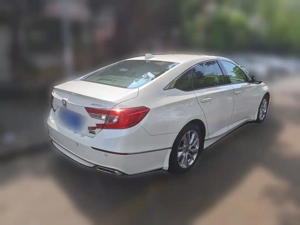 Honda Accord — миниатюра 6
